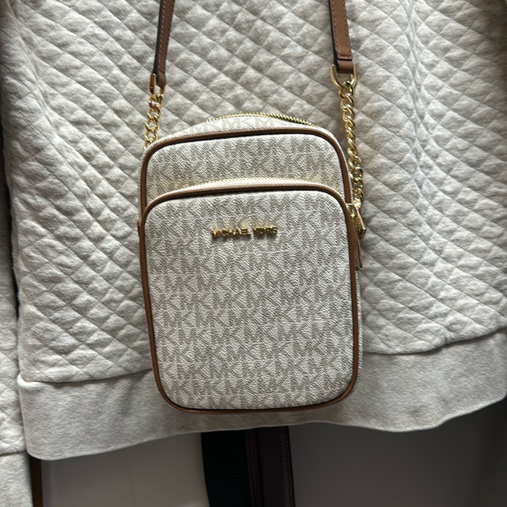 Michael Kors Crossbody